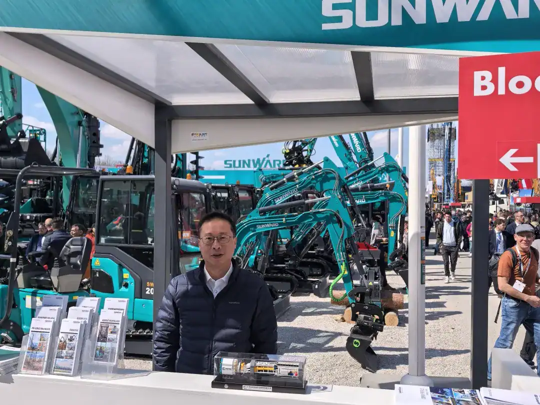 Sunward Global Team at bauma 2025