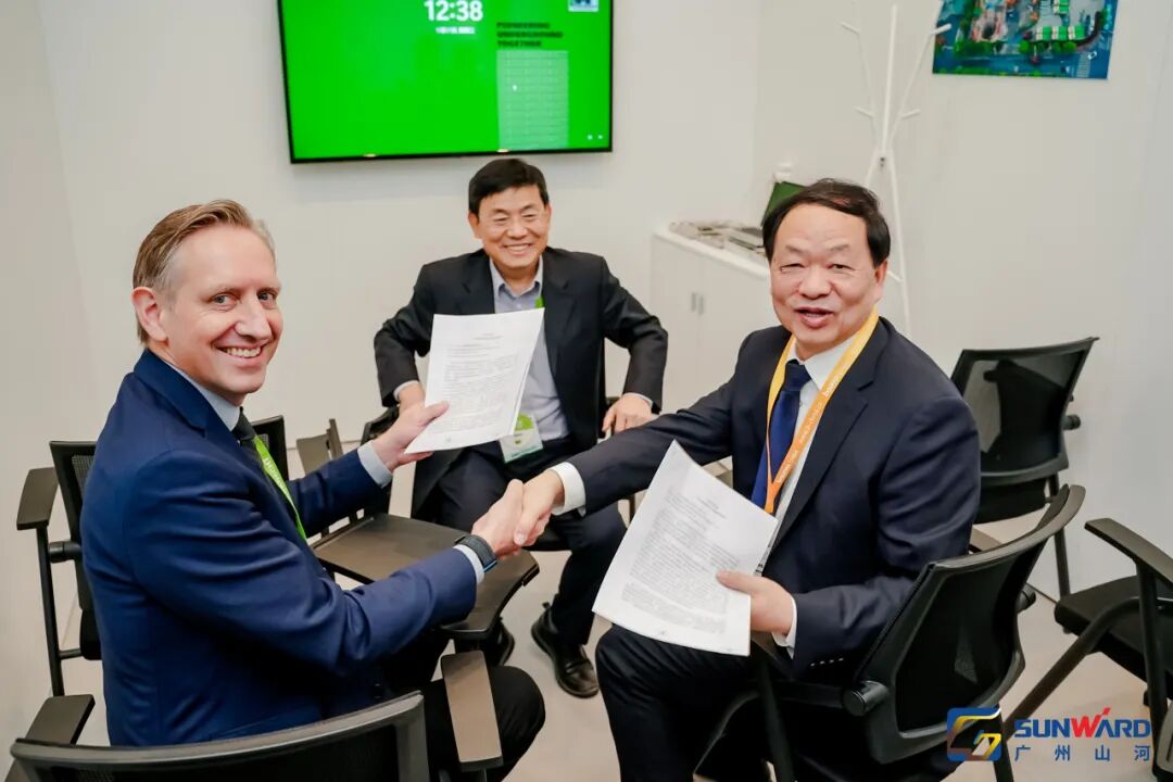 Sunward and Herrenknecht Signing