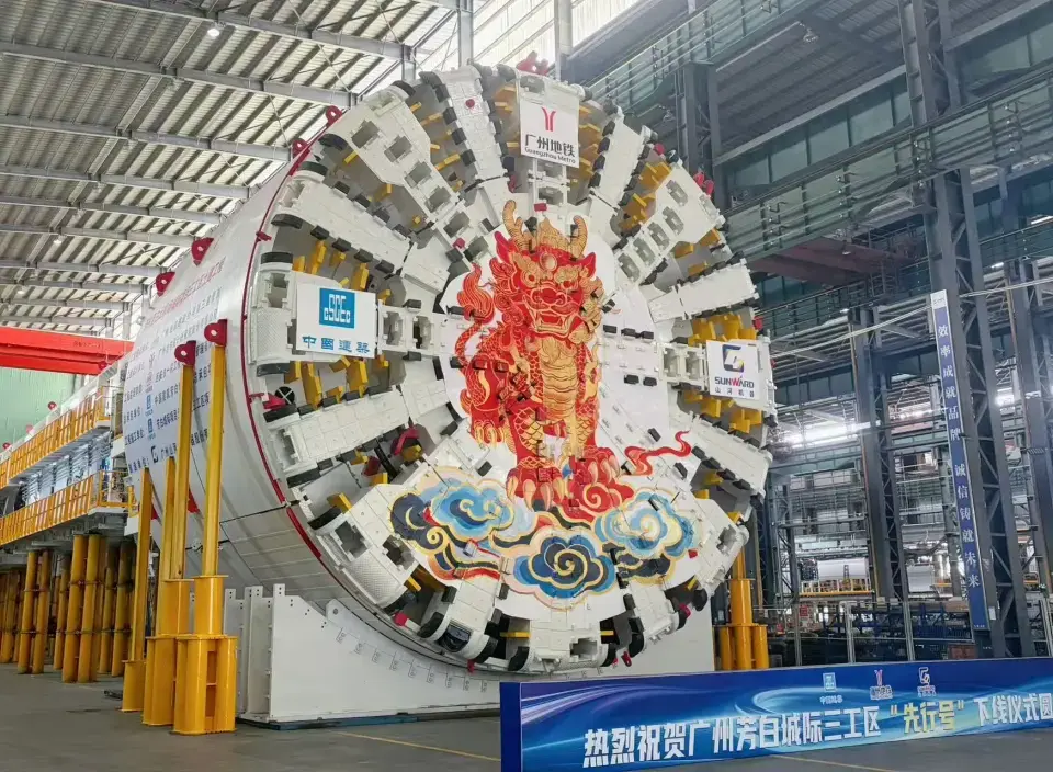 Sunward Xianxinghao dual-channel slurry shield machine cutterhead in the manufacturing workshop